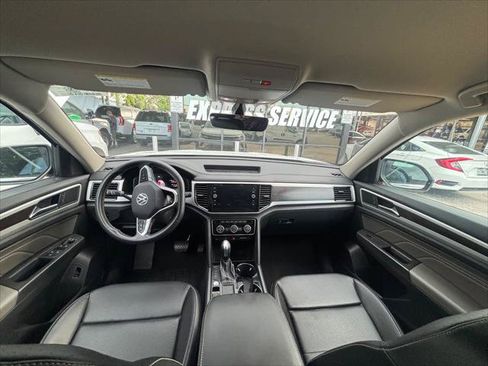 Used 2023 Volkswagen Atlas SE FWD image 18