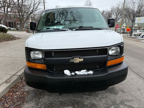 Used 2014 Chevrolet Express 1500 AWD image 5