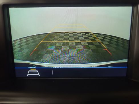 Used 2018 GMC Terrain SLE image 9