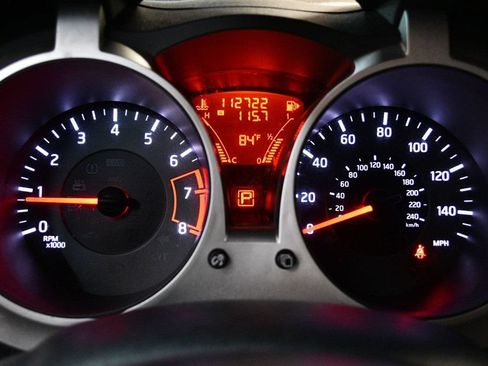 Used 2014 Nissan Juke S FWD image 40