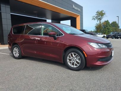 Used 2022 Chrysler Voyager LX