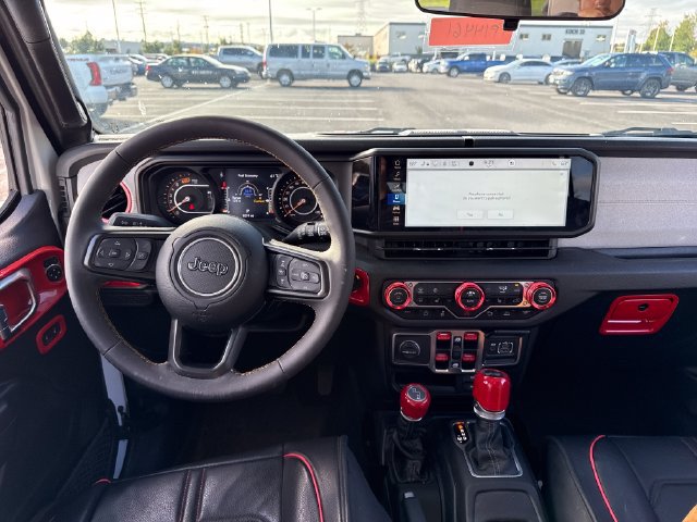 Used 2024 Jeep Wrangler Unlimited Sport AWD/4WD image 17