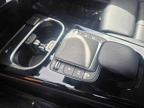 Used 2022 Mercedes-Benz A 220 4MATIC image 31