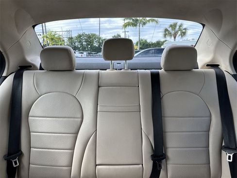 Used 2019 Mercedes-Benz C 300 Sedan image 19