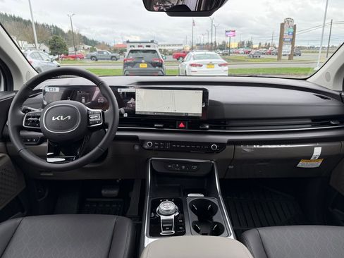 New 2026 Kia Carnival EX FWD image 20