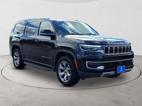 Used 2022 Jeep Wagoneer Series II AWD/4WD image 3