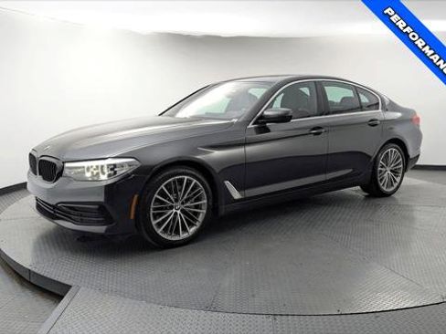 Used 2019 BMW 540i w/ Convenience Package image 2