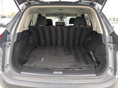 Used 2023 Nissan Rogue S image 29