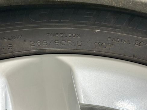 Used 2016 Lexus GX 460 image 38