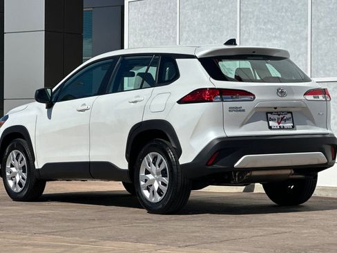 Certified 2024 Toyota Corolla Cross L image 7