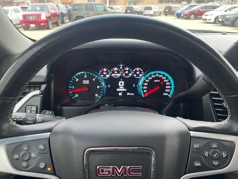 Used 2020 GMC Yukon SLT w/ Graphite Performance Edition image 8