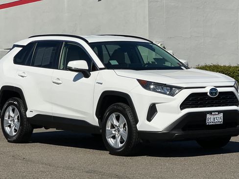Certified 2020 Toyota RAV4 LE w/ All Weather Liner Package AWD/4WD image 5