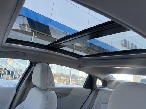 Used 2024 Chevrolet Malibu LT image 5