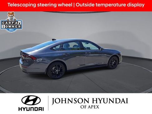 Used 2025 Honda Accord SE image 9