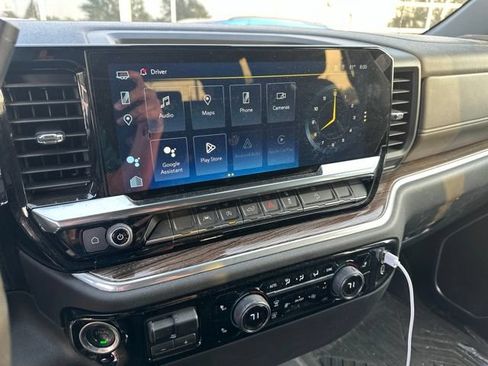 Used 2024 Chevrolet Silverado 1500 RST AWD/4WD image 12