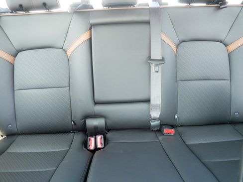 Used 2023 GMC Canyon AT4 w/ AT4 Premium Package AWD/4WD image 13