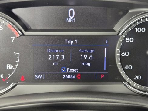 Used 2023 Cadillac XT4 Sport w/ Cold Weather Package FWD image 16