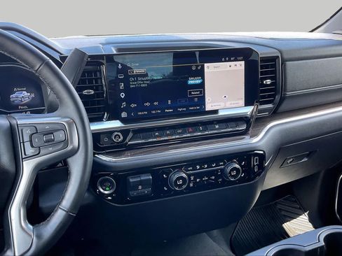 Certified 2025 Chevrolet Silverado 1500 LT AWD/4WD image 7