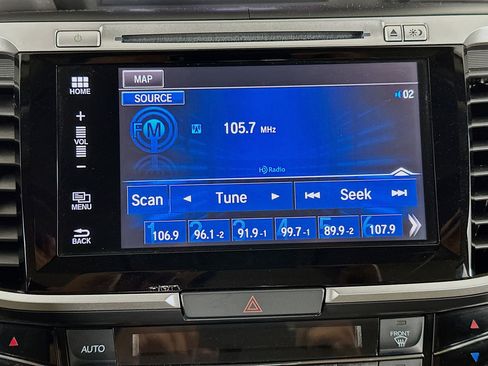 Used 2017 Honda Accord Touring image 21
