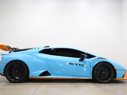 Used 2021 Lamborghini Huracan STO image 41