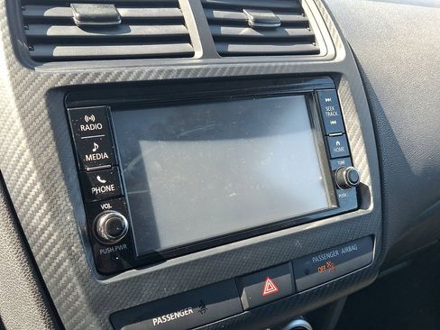 Used 2022 Mitsubishi Outlander Sport ES AWD/4WD image 27