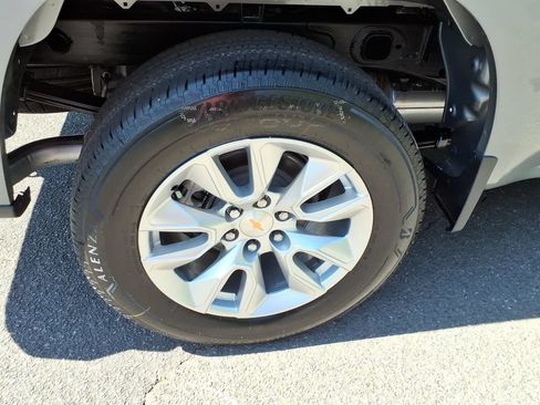 New 2026 Chevrolet Silverado 1500 Custom AWD/4WD image 32