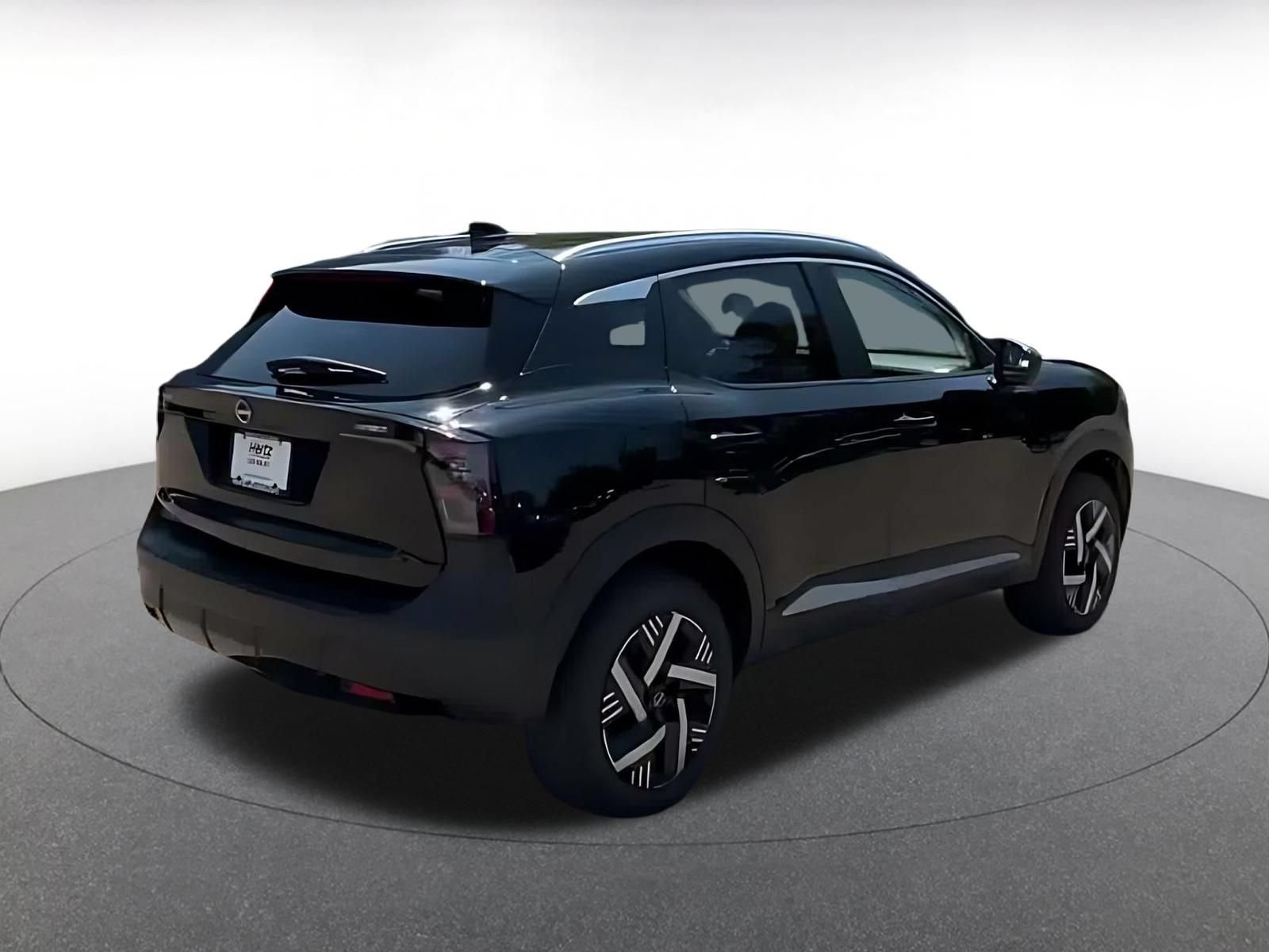 Used 2026 Nissan Kicks SV w/ Cold Weather Package FWD image 14
