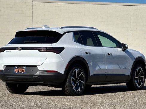 New 2026 Chevrolet Equinox EV LT image 4