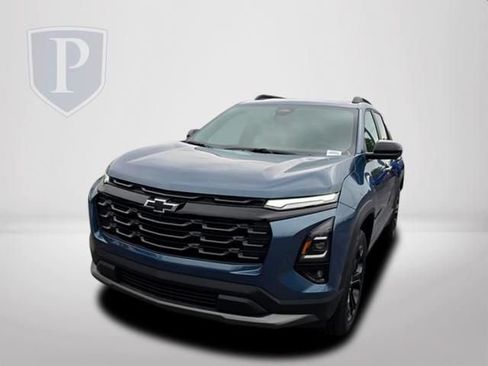 New 2026 Chevrolet Equinox LT w/ Convenience Package II AWD/4WD image 12