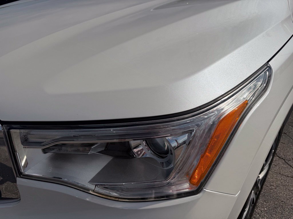 Used 2019 GMC Acadia Denali w/ Technology Package AWD/4WD image 11