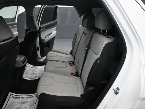 Used 2023 Hyundai Palisade SE image 11