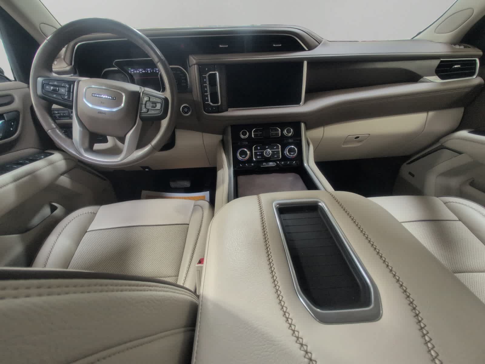 Used 2021 GMC Yukon Denali AWD/4WD image 10