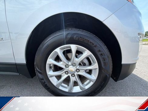 Used 2021 Chevrolet Equinox LT AWD/4WD image 17