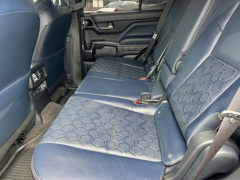 Used 2025 Toyota 4Runner 4WD image 18