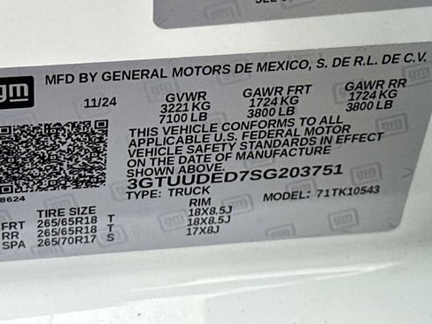 Used 2025 GMC Sierra 1500 SLT image 30