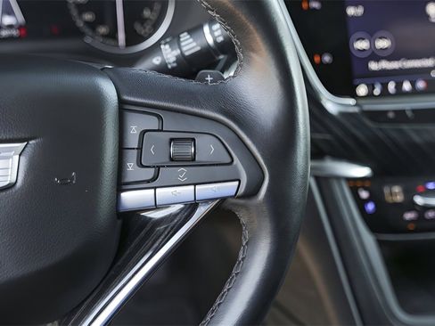 Certified 2025 Cadillac XT6 Premium Luxury image 13