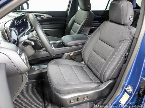 New 2026 Chevrolet Traverse LT w/ Driver Confidence Package image 9