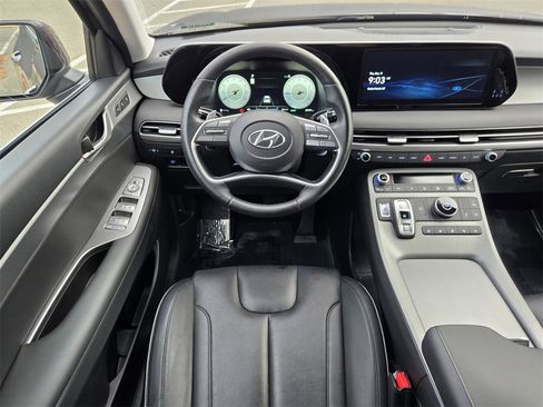 Used 2023 Hyundai Palisade SEL w/ Premium Package image 13