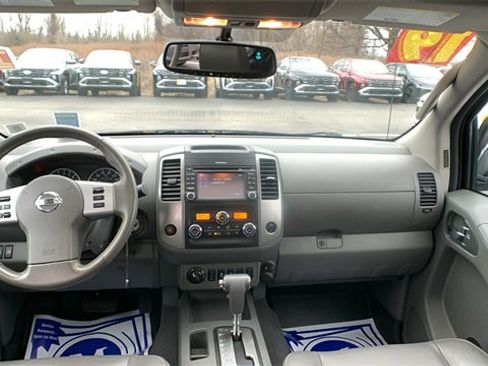 Used 2019 Nissan Frontier SL image 23