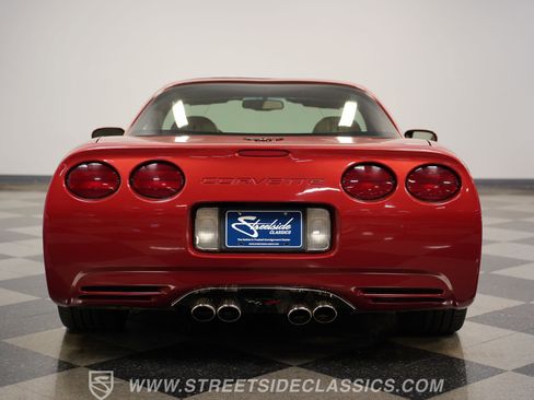 Used 1998 Chevrolet Corvette Coupe image 25