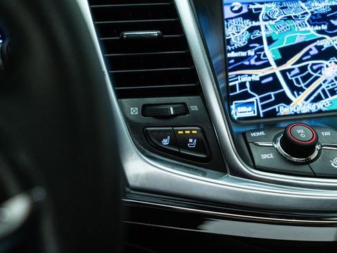 Used 2016 Chevrolet SS image 27