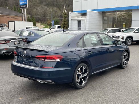 Used 2021 Volkswagen Passat 2.0T R-Line FWD image 3