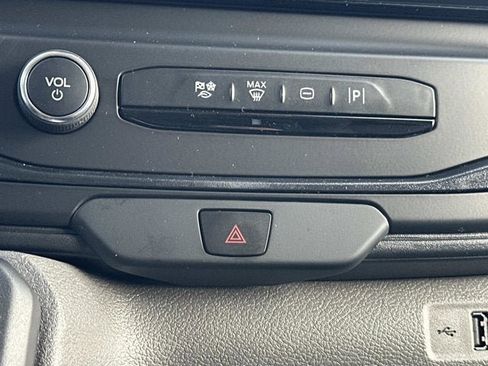 New 2026 Ford Transit 250 148 Medium Roof w/ Load Area Protection Package image 22