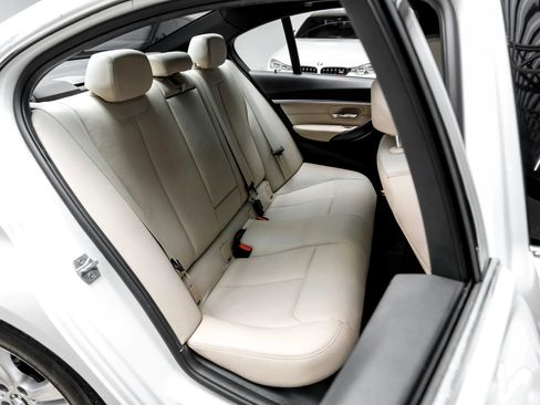 Used 2017 BMW 330i Sedan image 36