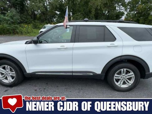 Used 2020 Ford Explorer XLT w/ Equipment Group 202A AWD/4WD image 5