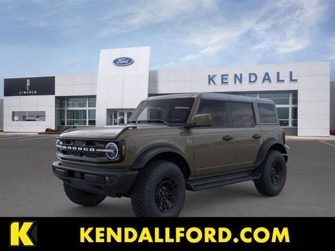 New 2026 Ford Bronco Outer Banks AWD/4WD image 1