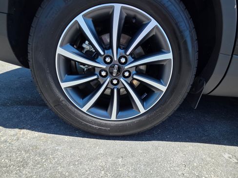 Used 2021 Lincoln Nautilus FWD image 20