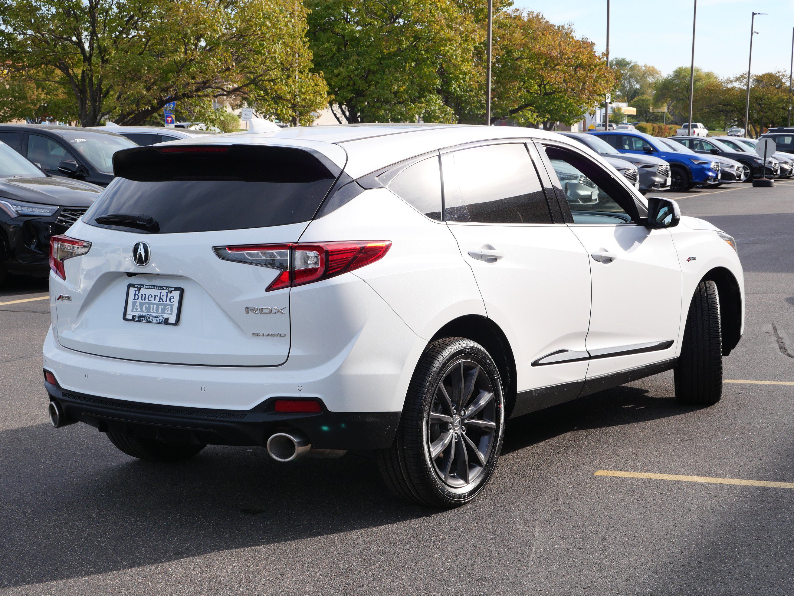 Certified 2025 Acura RDX w/ Advance Package AWD/4WD image 3