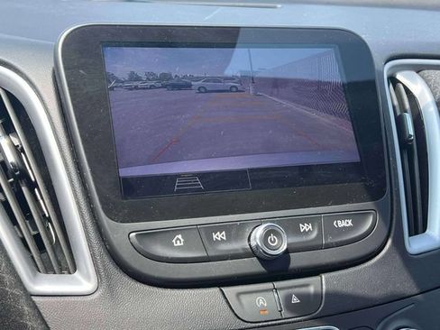 Used 2023 Chevrolet Malibu LS FWD image 31