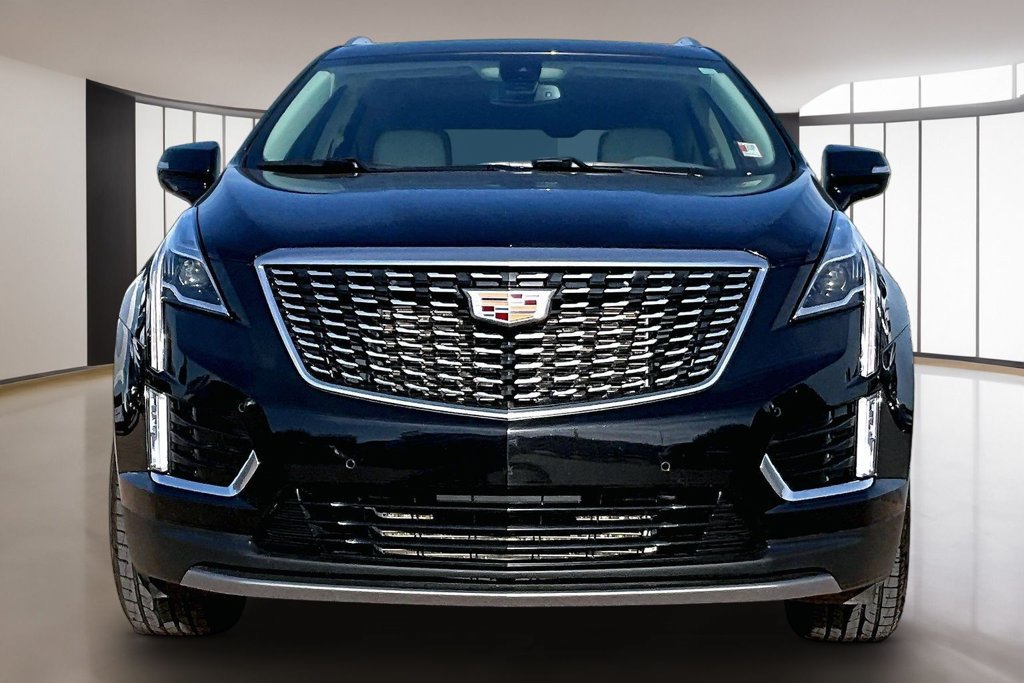 Used 2022 Cadillac XT5 Premium Luxury FWD image 3